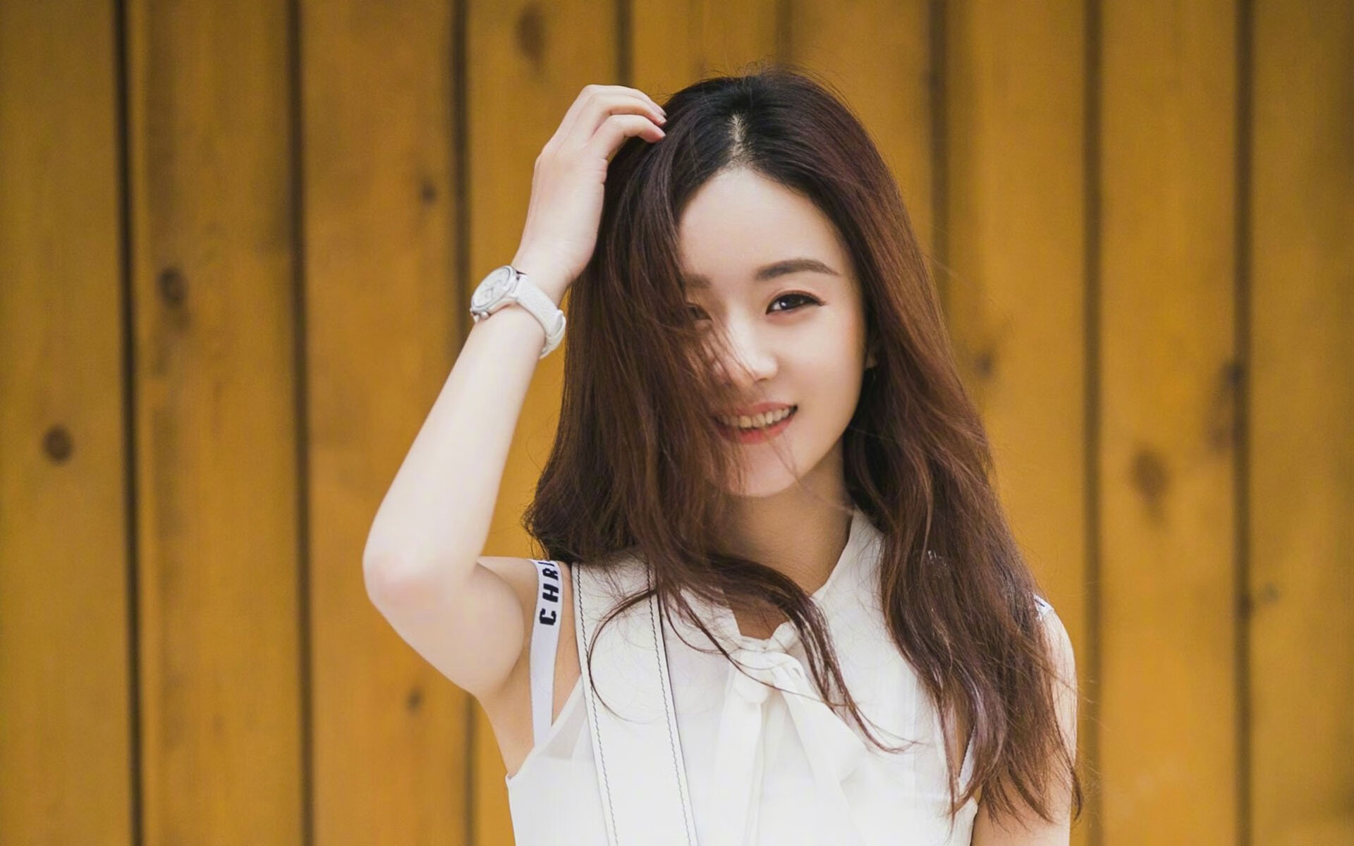 图卢兹边路活跃带动整场比赛节奏，图卢兹位置